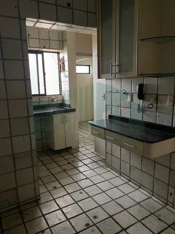 Apartamento à venda com 3 quartos, 95m² - Foto 9