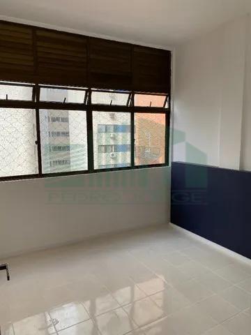 Apartamento à venda com 2 quartos, 73m² - Foto 3