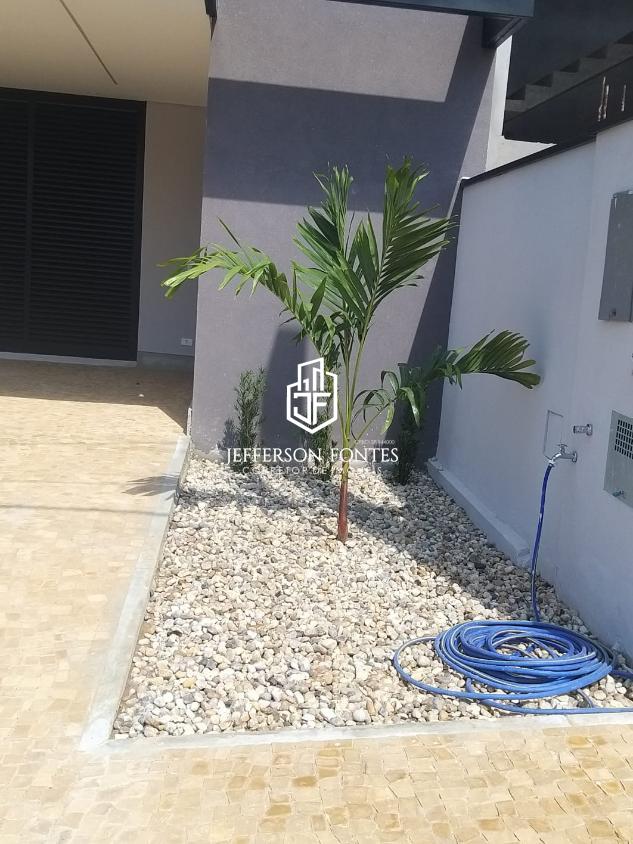 Casa de Condomínio à venda com 3 quartos, 200m² - Foto 2