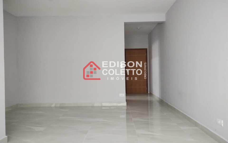 Apartamento à venda com 3 quartos, 72m² - Foto 1