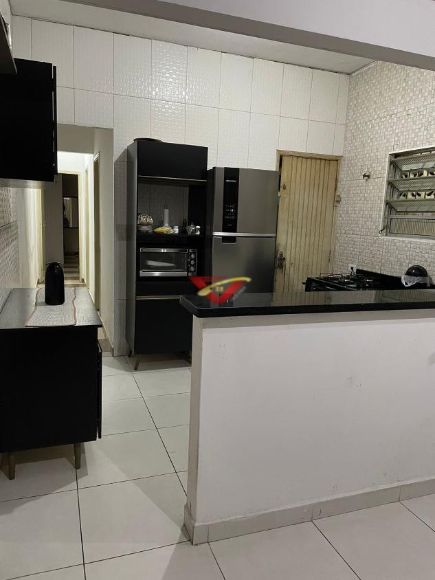 Casa à venda com 2 quartos, 150m² - Foto 11