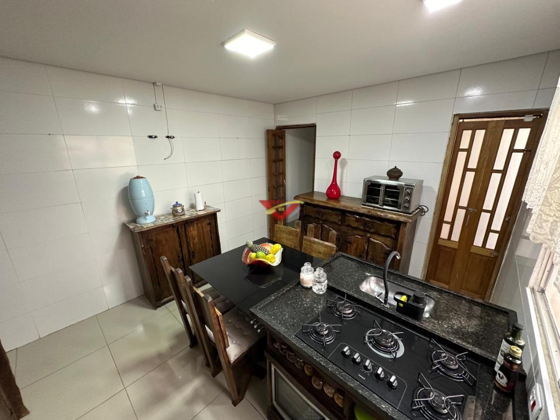 Casa à venda com 3 quartos, 175m² - Foto 9