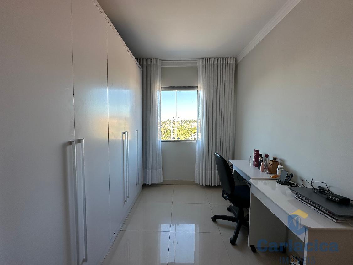 Casa à venda com 5 quartos, 141m² - Foto 26