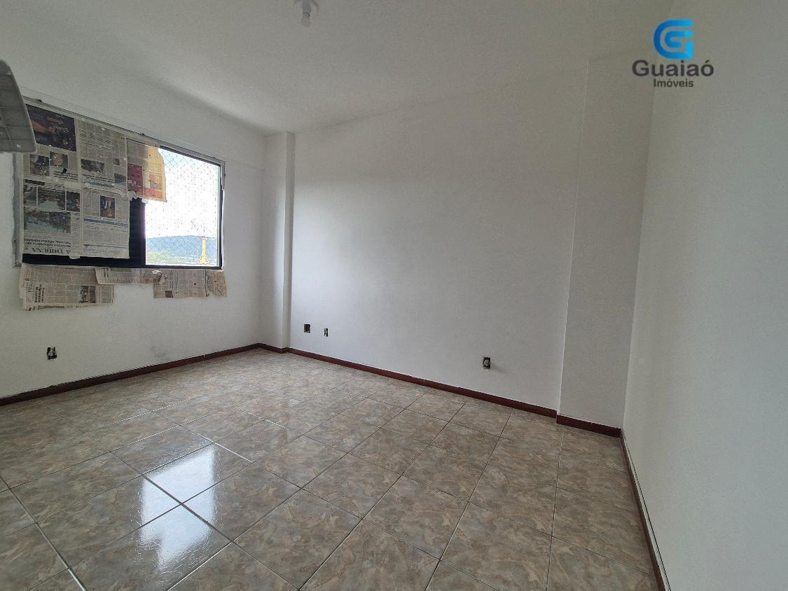 Apartamento à venda com 2 quartos, 96m² - Foto 3