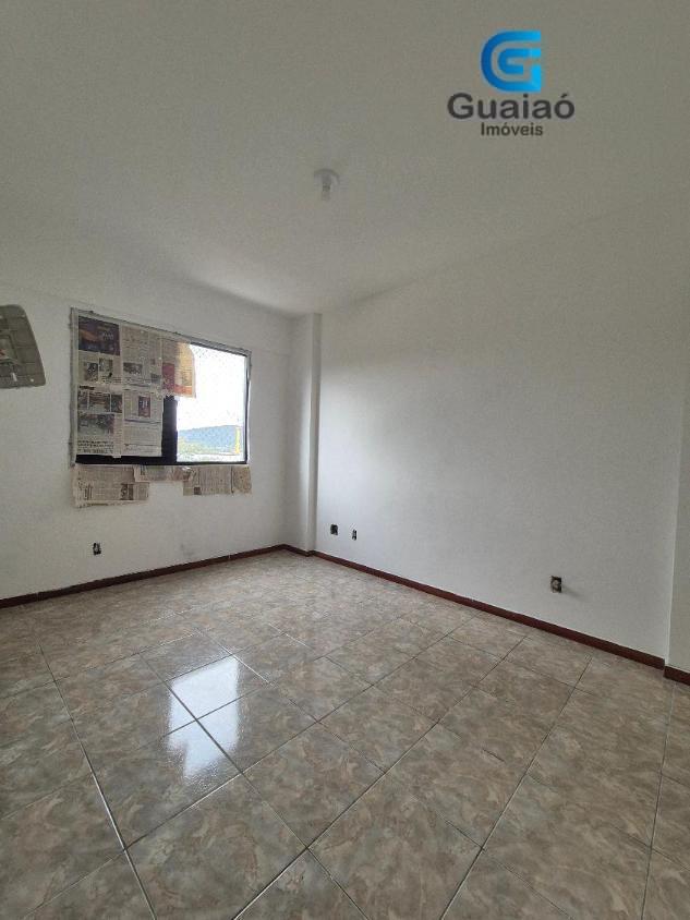 Apartamento à venda com 2 quartos, 96m² - Foto 2