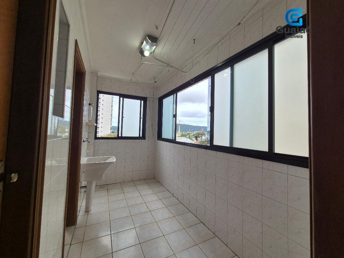 Apartamento à venda com 2 quartos, 96m² - Foto 3