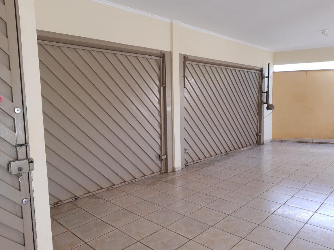 Casa à venda com 4 quartos, 370m² - Foto 14