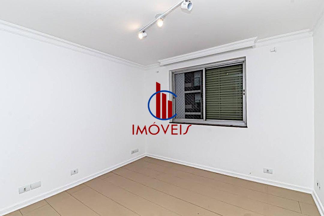 Apartamento à venda com 3 quartos, 137m² - Foto 8