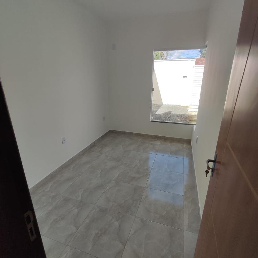 Casa à venda com 2 quartos, 62m² - Foto 10