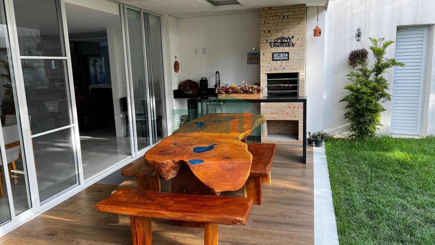 Casa à venda com 4 quartos, 384m² - Foto 4