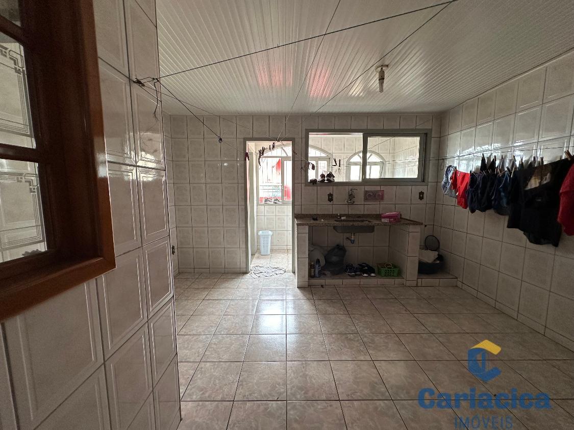 Casa à venda com 6 quartos, 313m² - Foto 31