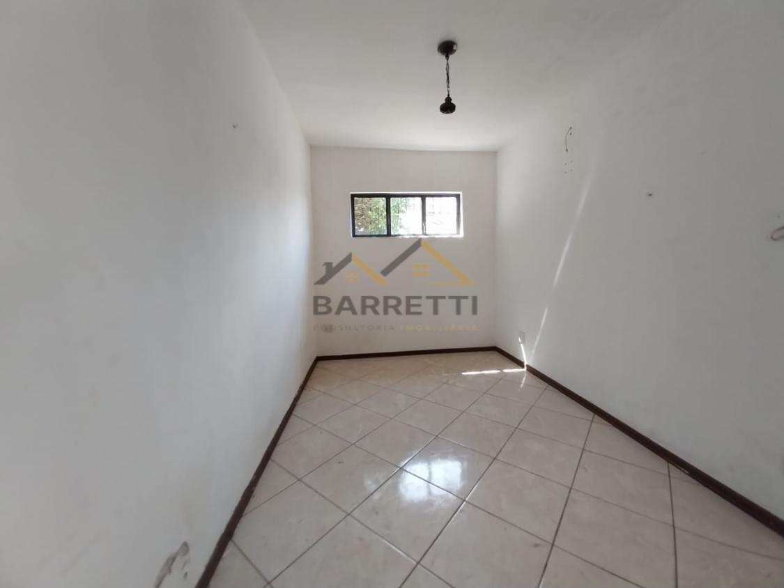 Casa à venda com 3 quartos, 250m² - Foto 15