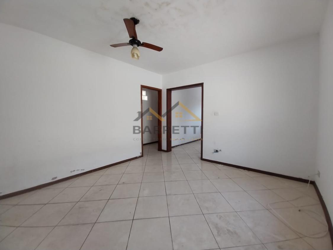 Casa à venda com 3 quartos, 250m² - Foto 3