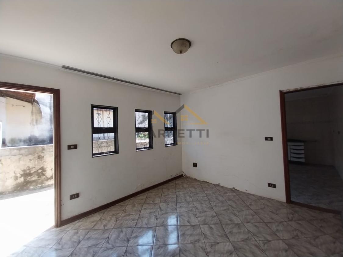 Casa à venda com 3 quartos, 250m² - Foto 7