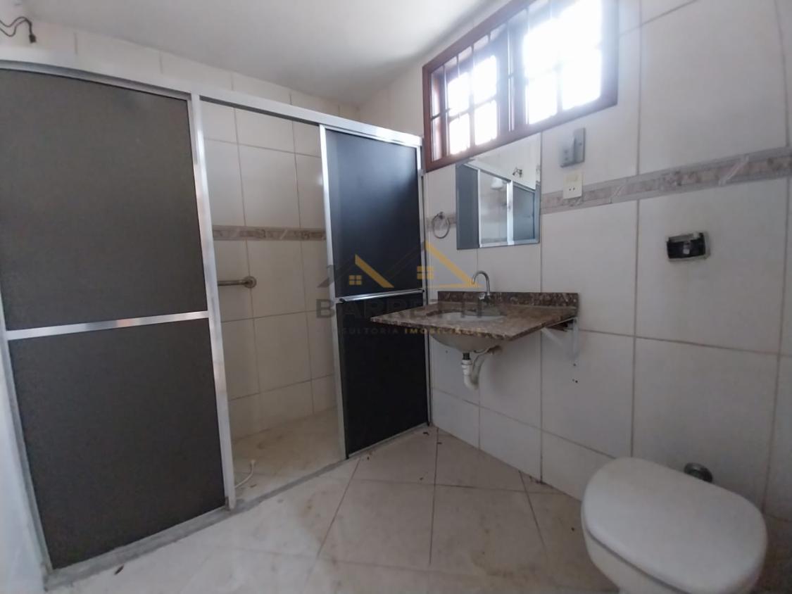 Casa à venda com 3 quartos, 250m² - Foto 17