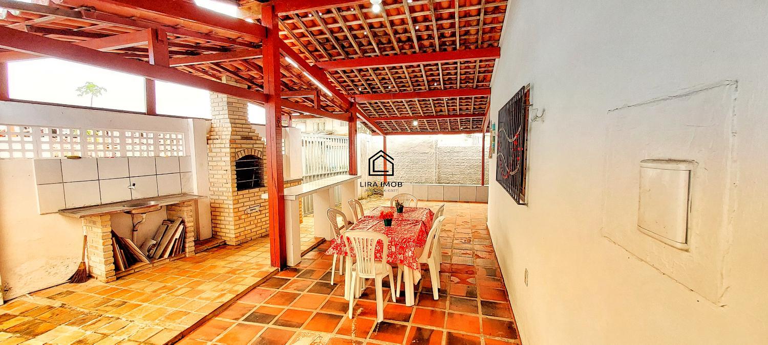 Casa à venda com 3 quartos, 200m² - Foto 7