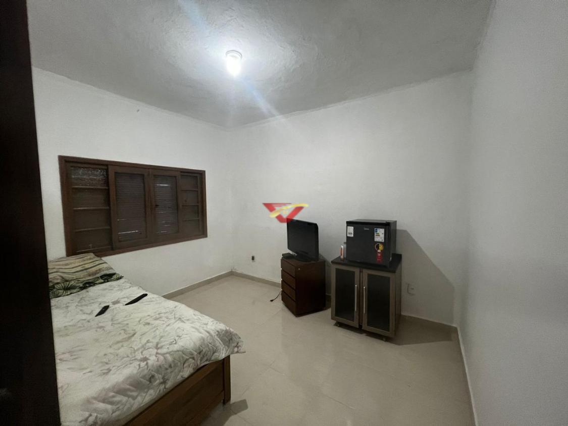 Casa à venda com 2 quartos, 141m² - Foto 12