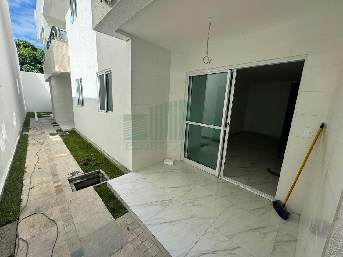 Apartamento à venda com 2 quartos, 55m² - Foto 15