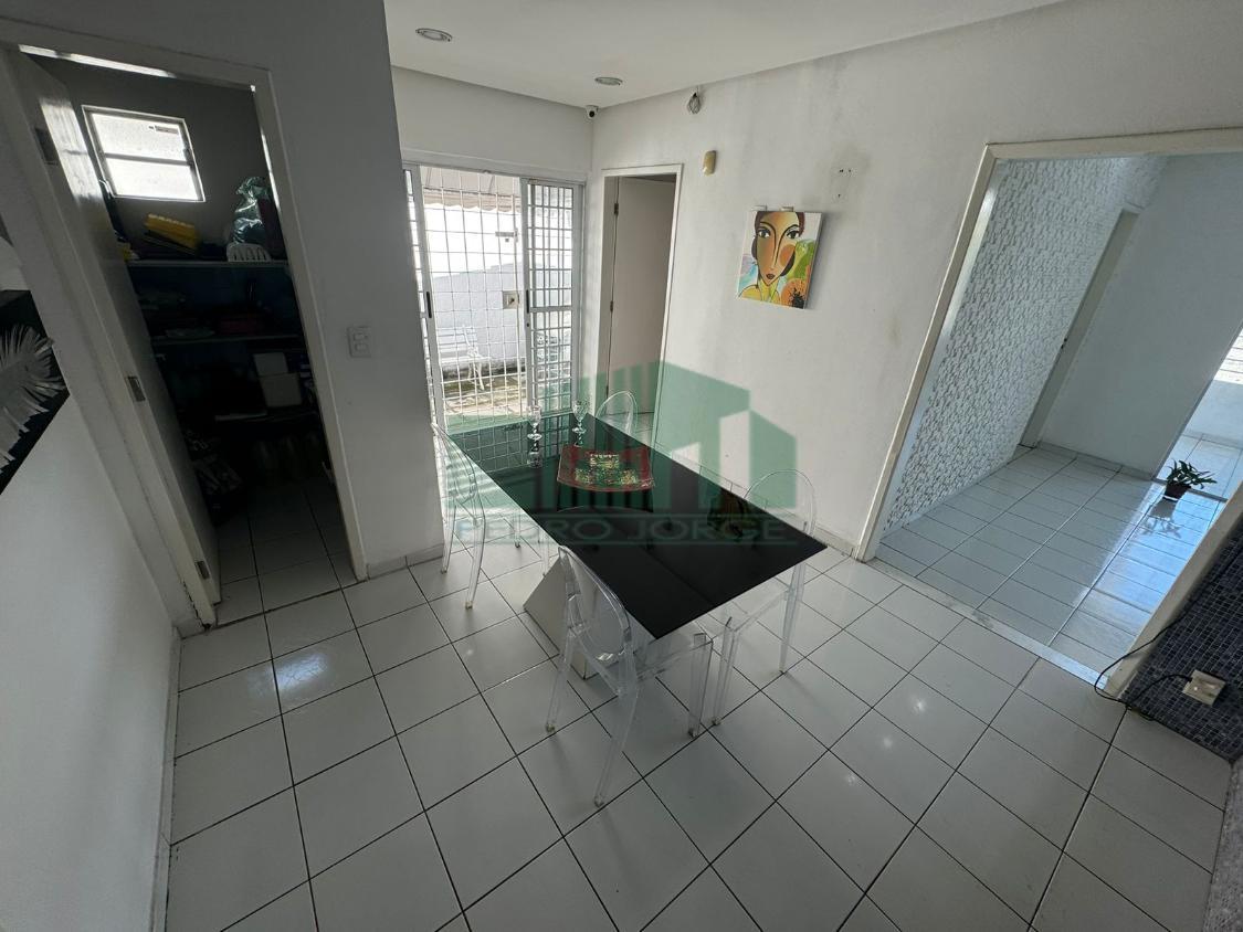 Casa à venda com 4 quartos, 300m² - Foto 5