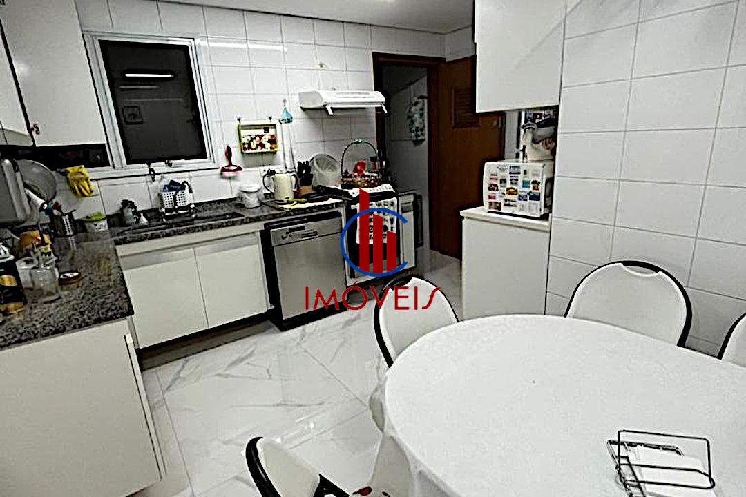 Apartamento à venda com 3 quartos, 154m² - Foto 7