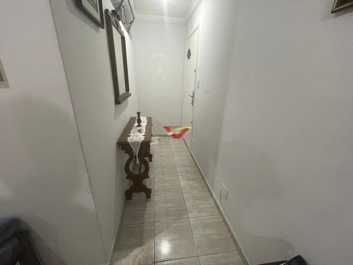 Apartamento à venda com 2 quartos, 75m² - Foto 13