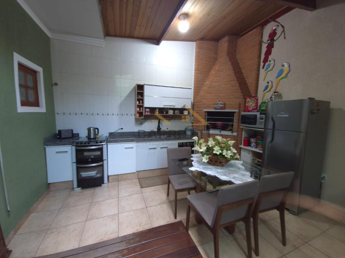 Casa à venda com 3 quartos, 280m² - Foto 16