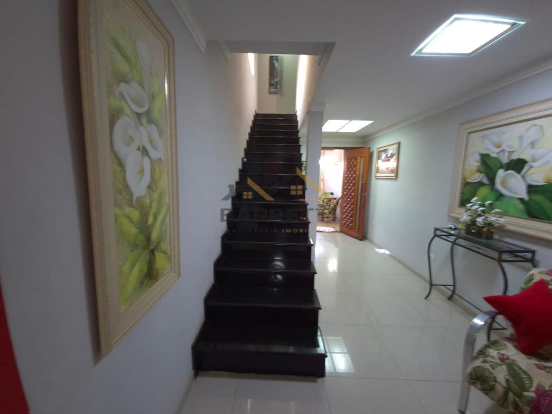 Casa à venda com 3 quartos, 280m² - Foto 25