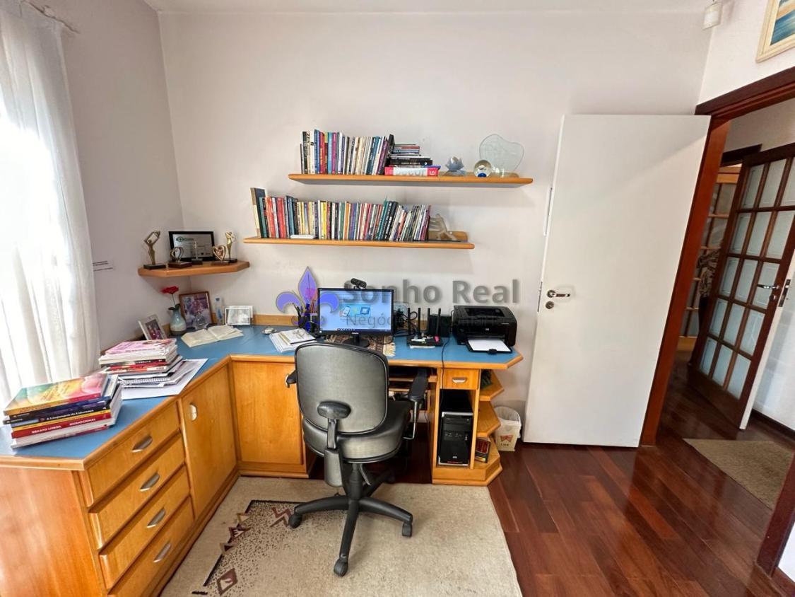 Casa à venda com 4 quartos, 350m² - Foto 15