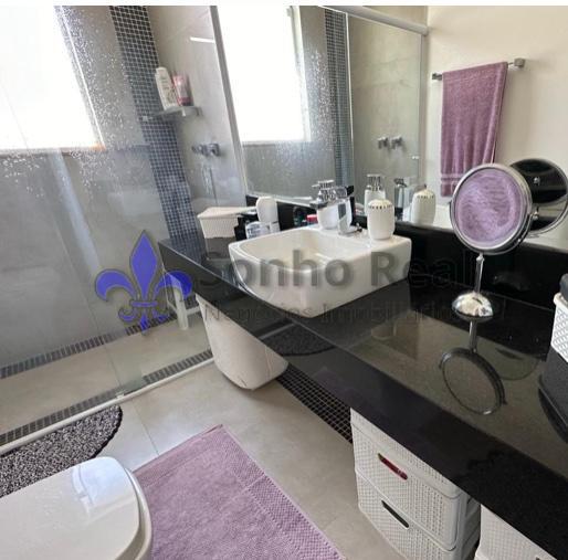 Casa à venda com 4 quartos, 350m² - Foto 25