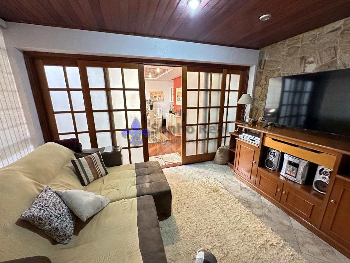 Casa à venda com 4 quartos, 350m² - Foto 35