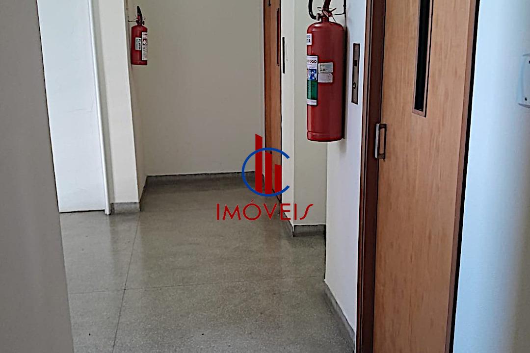 Apartamento à venda com 3 quartos, 107m² - Foto 19