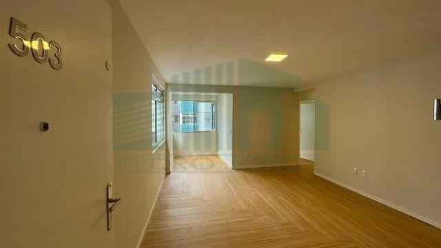 Apartamento à venda com 3 quartos, 93m² - Foto 1