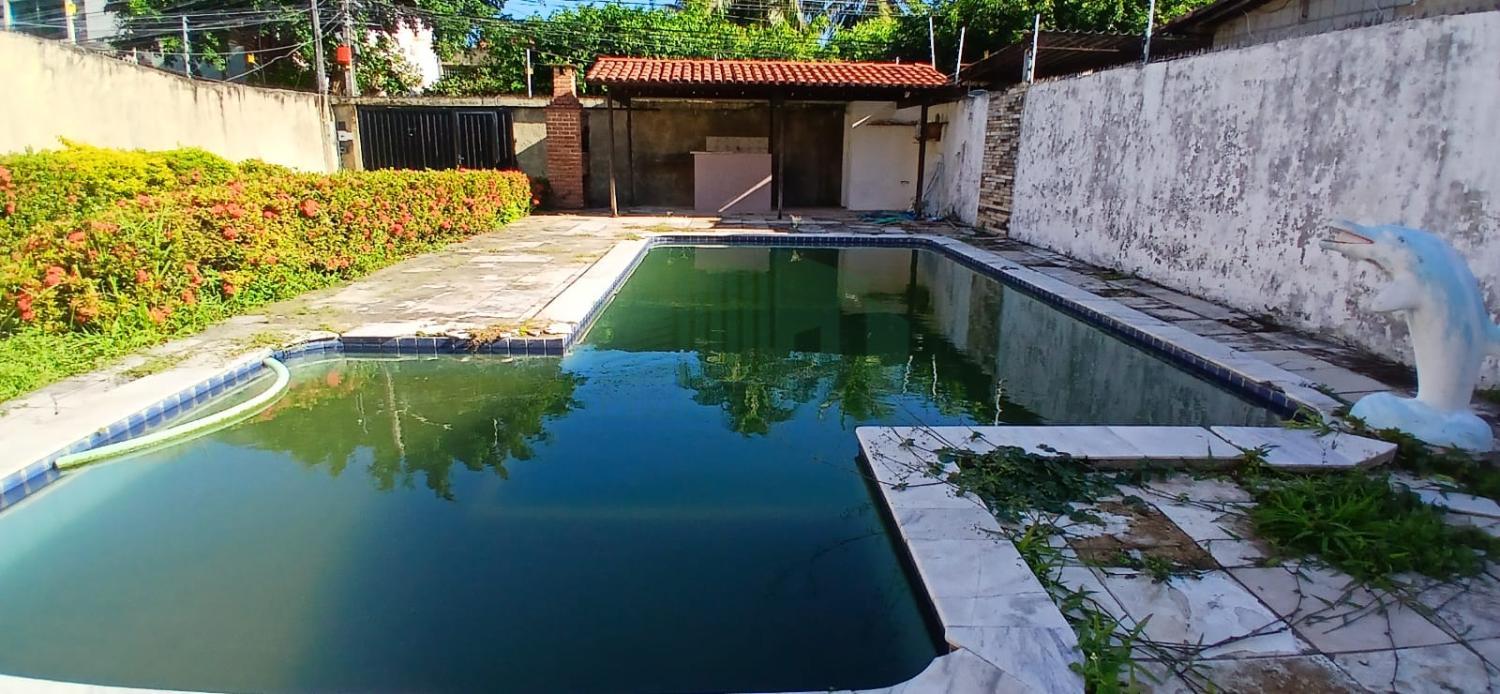 Casa, 3 quartos, 219 m² - Foto 1