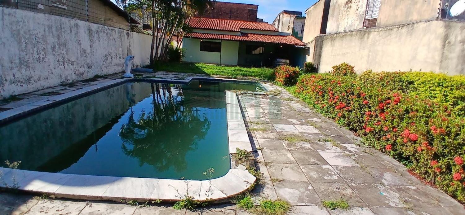 Casa, 3 quartos, 219 m² - Foto 2