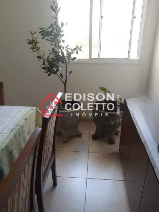 Apartamento à venda com 2 quartos, 54m² - Foto 1