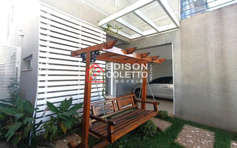 Casa de Condomínio à venda com 3 quartos, 187m² - Foto 1