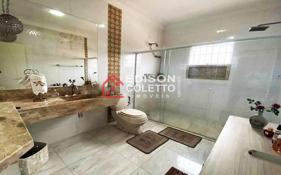 Casa à venda com 3 quartos, 210m² - Foto 18