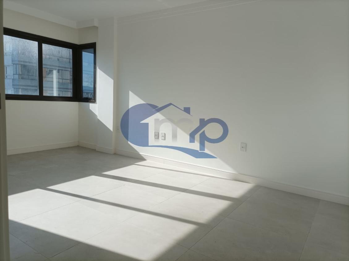 Apartamento à venda com 3 quartos, 123m² - Foto 22