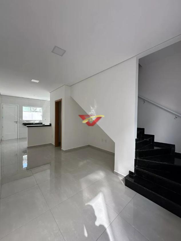 Casa de Condomínio para alugar com 2 quartos, 74m² - Foto 1