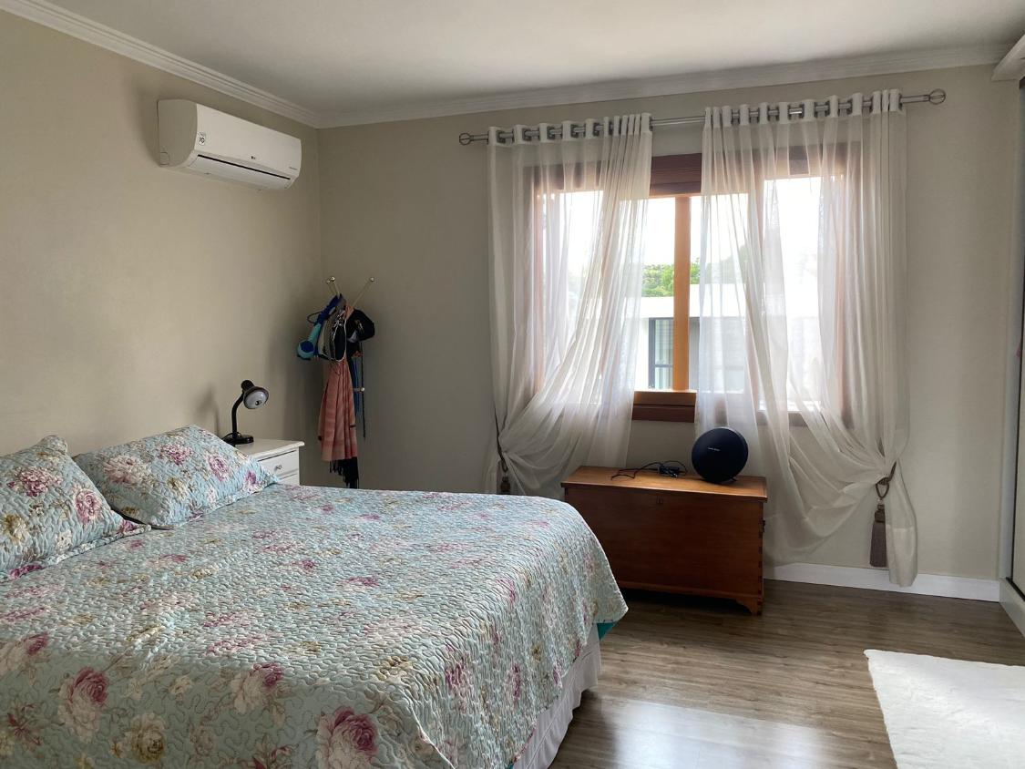 Casa à venda com 3 quartos, 220m² - Foto 17