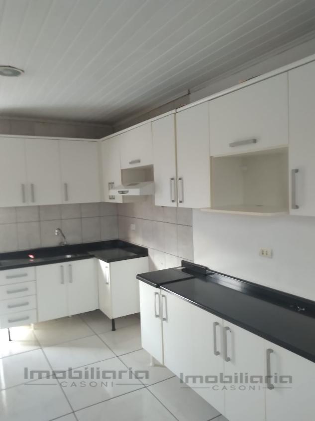 Casa à venda com 4 quartos, 128m² - Foto 2