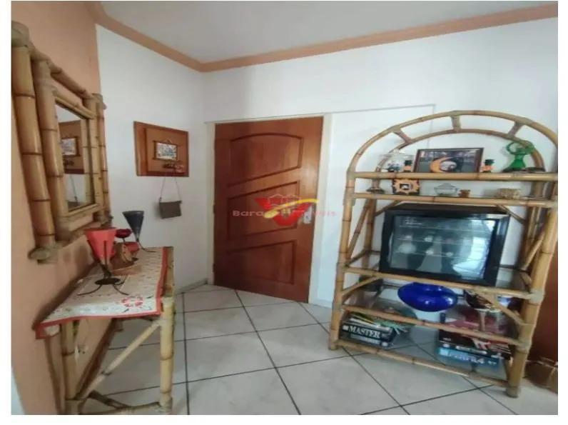 Apartamento à venda com 2 quartos, 75m² - Foto 6