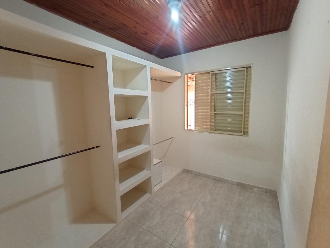 Casa à venda com 3 quartos, 200m² - Foto 6