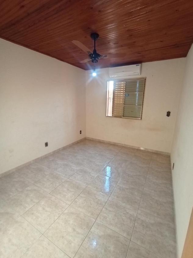 Casa à venda com 3 quartos, 200m² - Foto 10