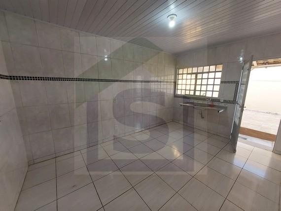 Casa para alugar com 2 quartos, 70m² - Foto 19