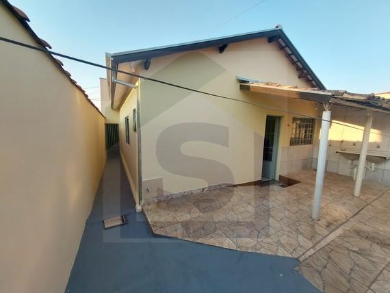 Casa para alugar com 2 quartos, 70m² - Foto 23