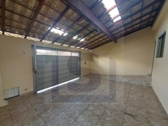 Casa para alugar com 2 quartos, 70m² - Foto 25