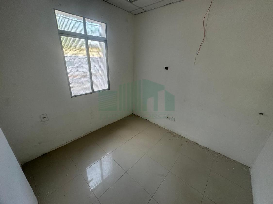 Casa para alugar com 1 quarto, 400m² - Foto 20