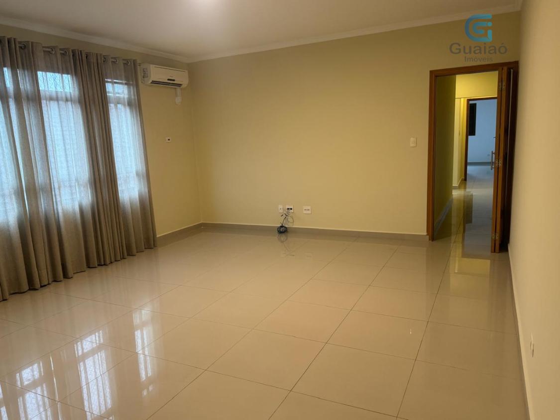 Apartamento para alugar com 3 quartos, 113m² - Foto 1