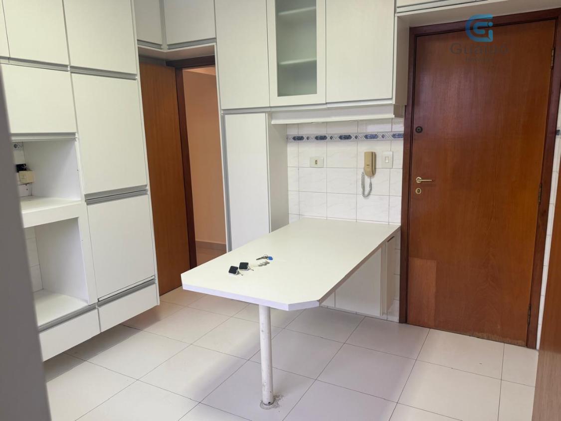 Apartamento para alugar com 3 quartos, 113m² - Foto 4